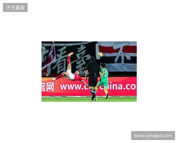 凌空落叶斩！热议杜月徵世界波：比帕瓦尔那球还漂亮！杜德里格斯